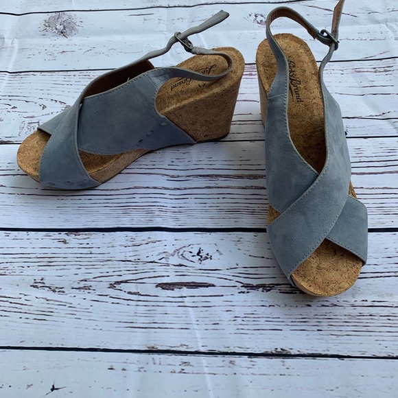Lucky Brand Shoes - LAST CALL🍁Lucky Brand Minari Cross Cork Wedge